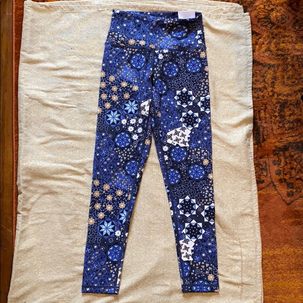 American Eagle Mandala legging
